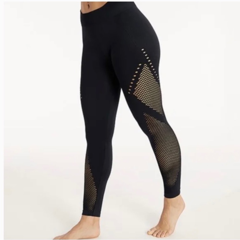 Zobha Seamless Mesh/ Cut-out Leggings (BLACK)